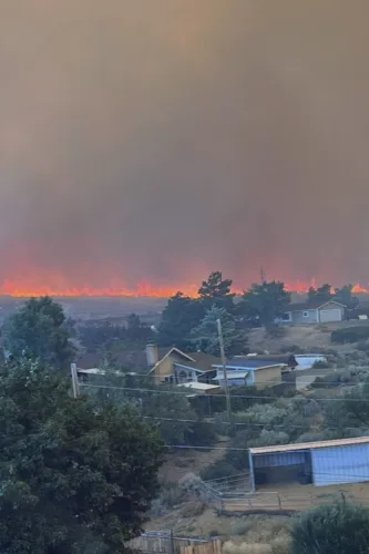 Wildfire approaches Reno, Nevada, forcing thousands to evacuate